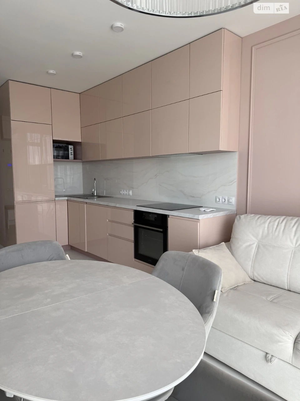 Apartment for Sale: Sapernoye Pole
