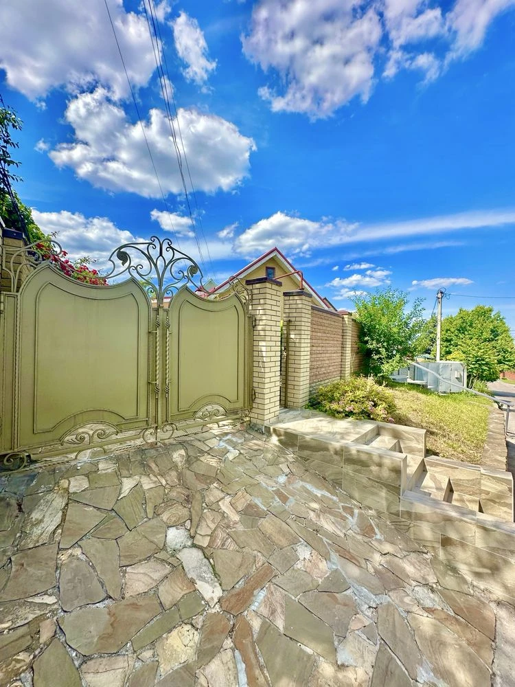 For Sale: Cozy House with Renovation and Furniture