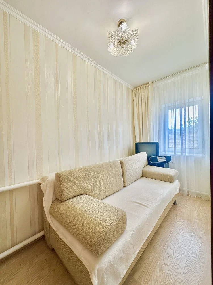 For Sale: Cozy House with Renovation and Furniture