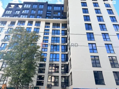 Apartment for Sale: Center