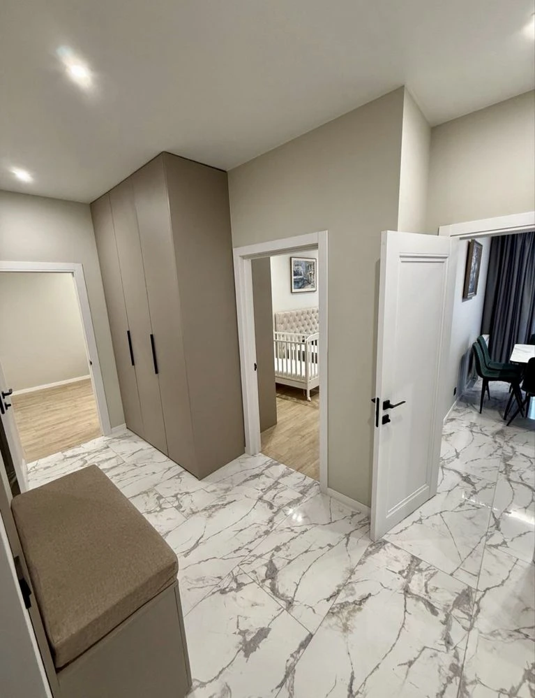 Sale of 2-bedroom apartment in the "Budapest" residential complex / Slavyanska Naberezhna / Bozdo / 62 sq m