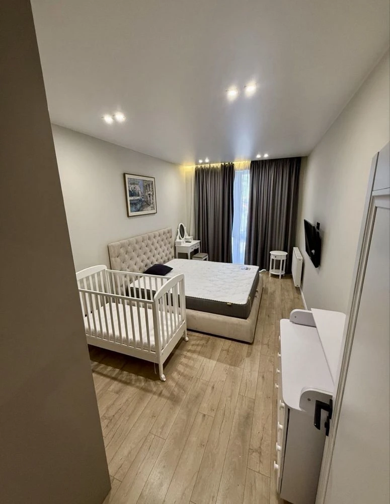 Sale of 2-bedroom apartment in the "Budapest" residential complex / Slavyanska Naberezhna / Bozdo / 62 sq m