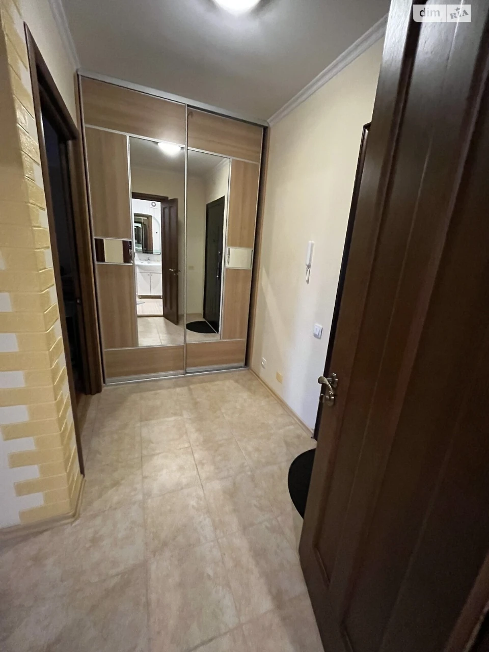 Long-Term Rental Apartment, New World