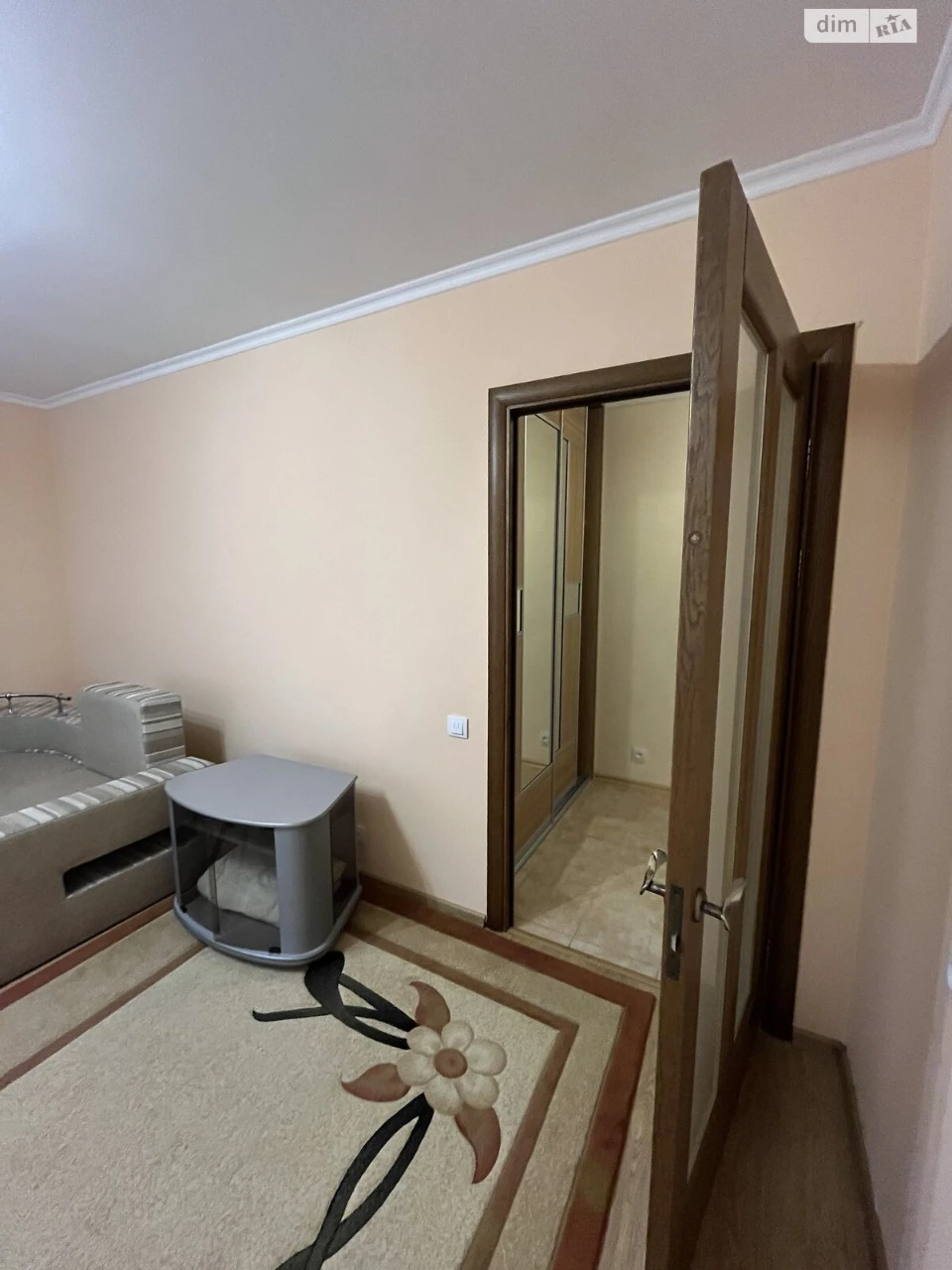 Long-Term Rental Apartment, New World