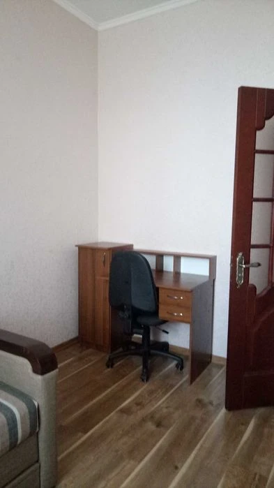 Продам 3 ком. Краснова \ жк "Фаворит"