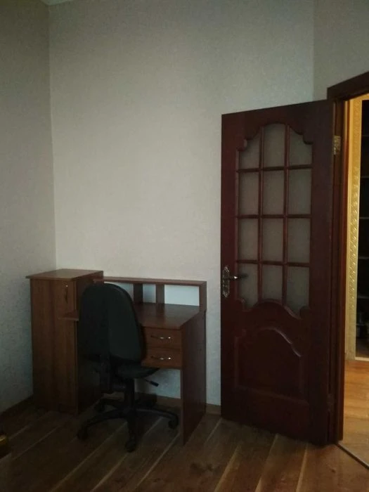 Продам 3 ком. Краснова \ жк "Фаворит"