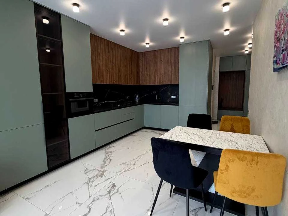 Apartment. Leonid Perpecsky Street, Lviv