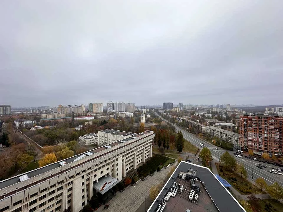 Квартира. Киев, улица Васильковская.