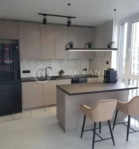Sale of 2-room apartment 64 sq. m. on Ivan Vyhovskogo St. 40/12