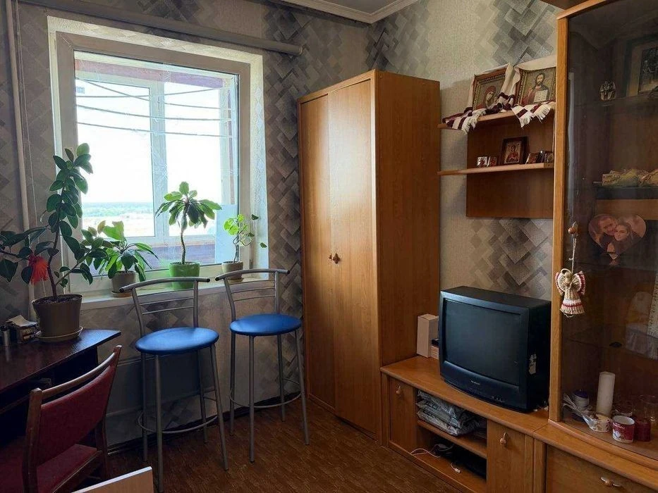 GAZ, 2-room apartment for sale near the lake