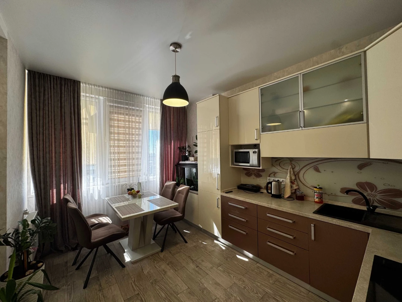 2-комнатная квартира 60 м² в ЖК "Альтаир" на улице Толбухина! Ремонт, мебель