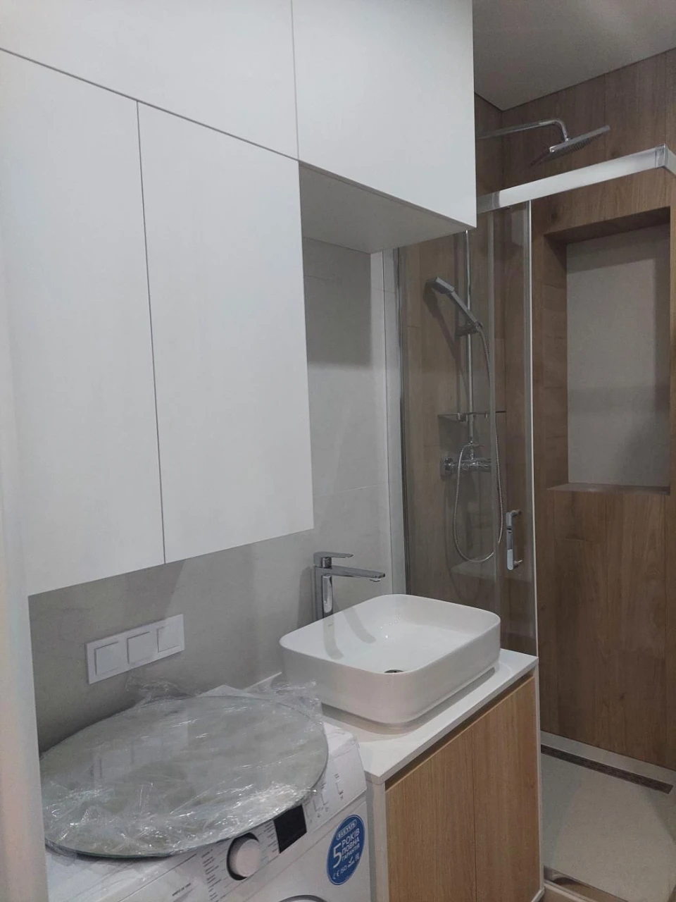 Продам 1 кімн. в новобудові, на лівому березі без комісії дл