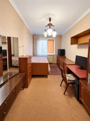 Sale of a 2-bedroom apartment on Kosmonavtiv Street, 2nd floor.