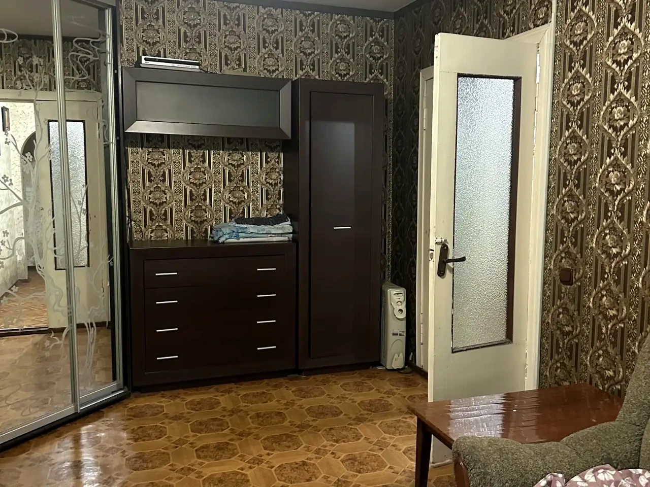 Оренда квартири 2-кімн. 49 м² 1/9 пов.