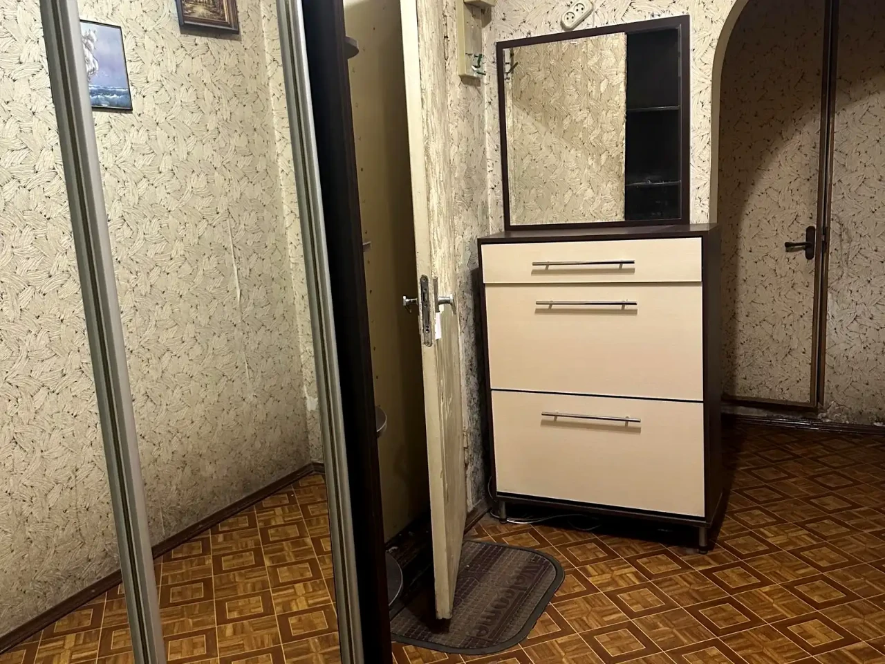 Оренда квартири 2-кімн. 49 м² 1/9 пов.