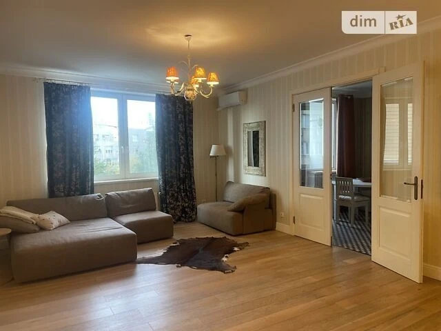 Long-term Rent: 3-bedroom apartment at 6 Raisa Okipna Street • ID