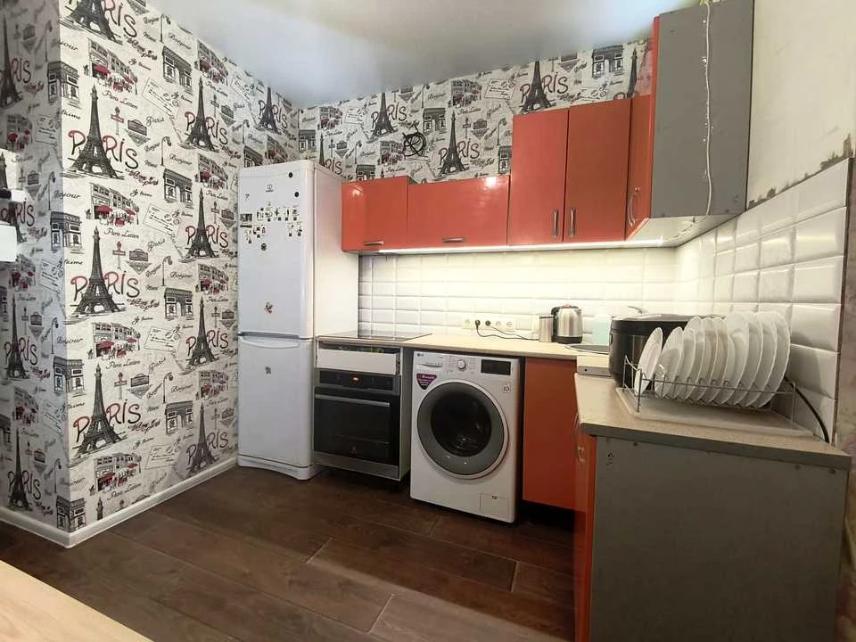 Apartment. Kharkiv, Pereomohy Prospect