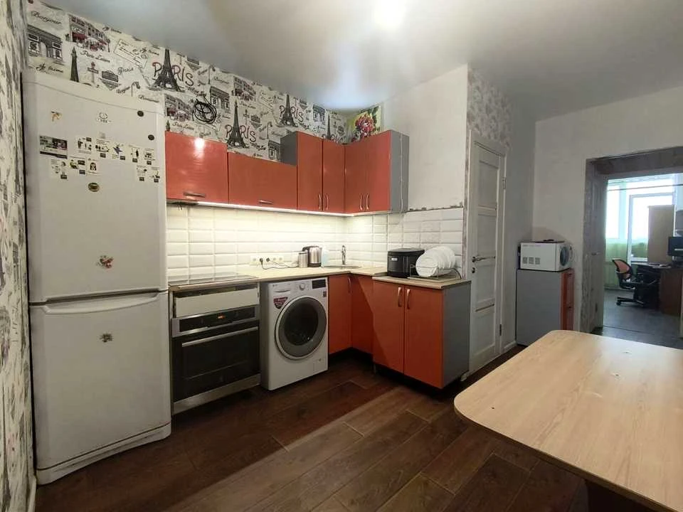 Apartment. Kharkiv, Pereomohy Prospect