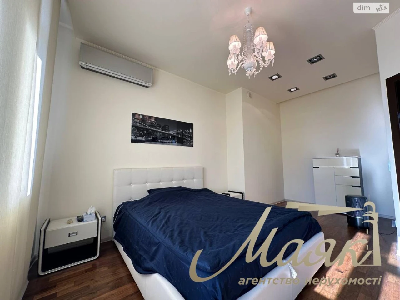 Long-Term Rental, 3-Bedroom Apartment in Pecersk