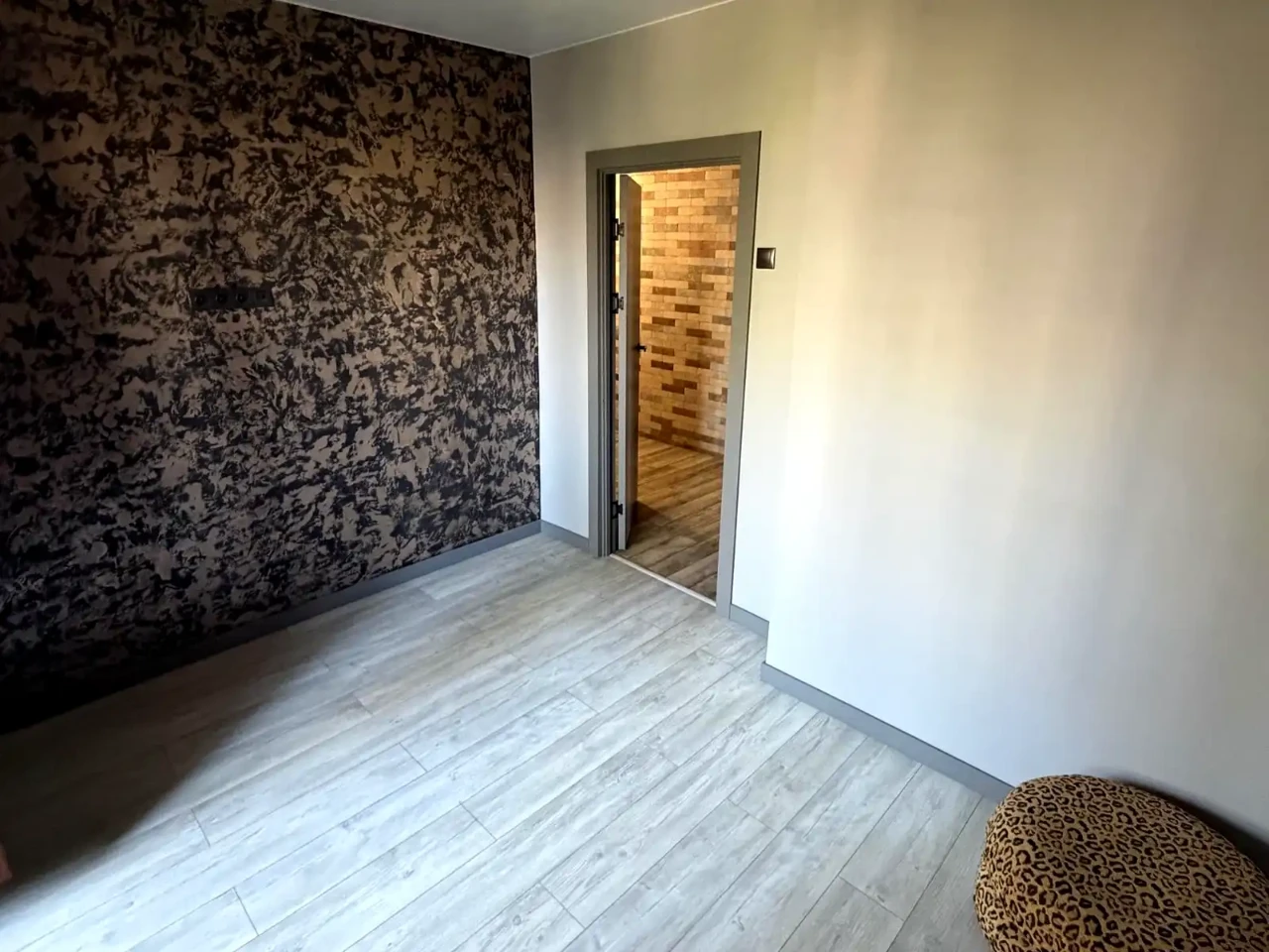 Rent 3-room apartment 75 m² 6/9 floors