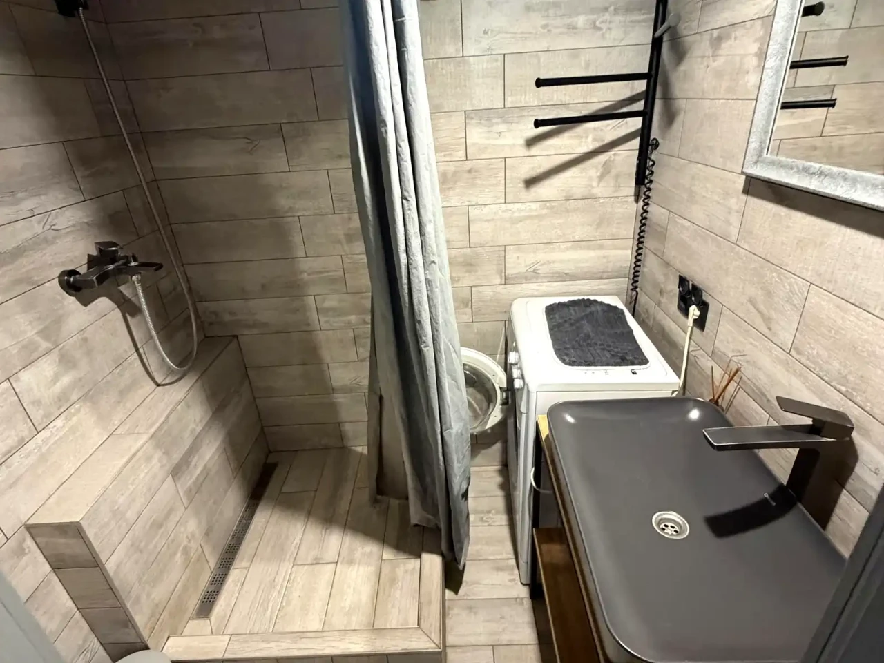 Rent 3-room apartment 75 m² 6/9 floors