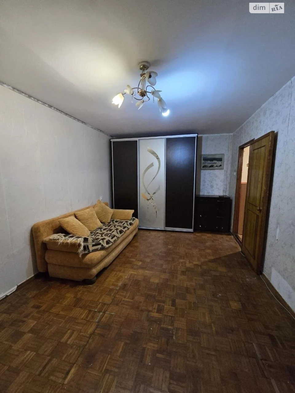 Продаётся квартира в Хаджибейском