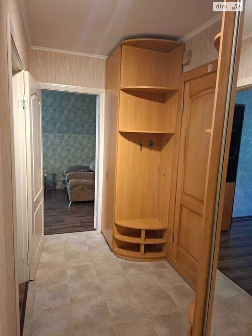 Долгосрочная аренда квартиры в Голосе