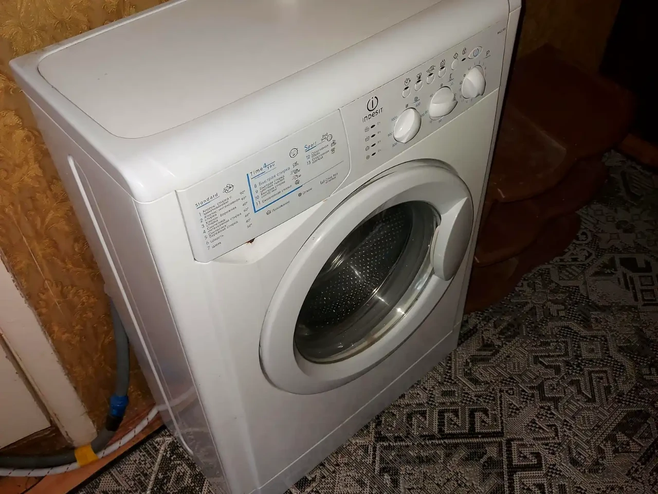 Rent 1-room apartment 21 m² on the 2nd floor of a 9-story building.