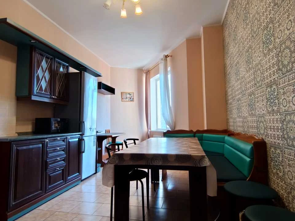 Apartment. Odessa, Mala Arnautska Street