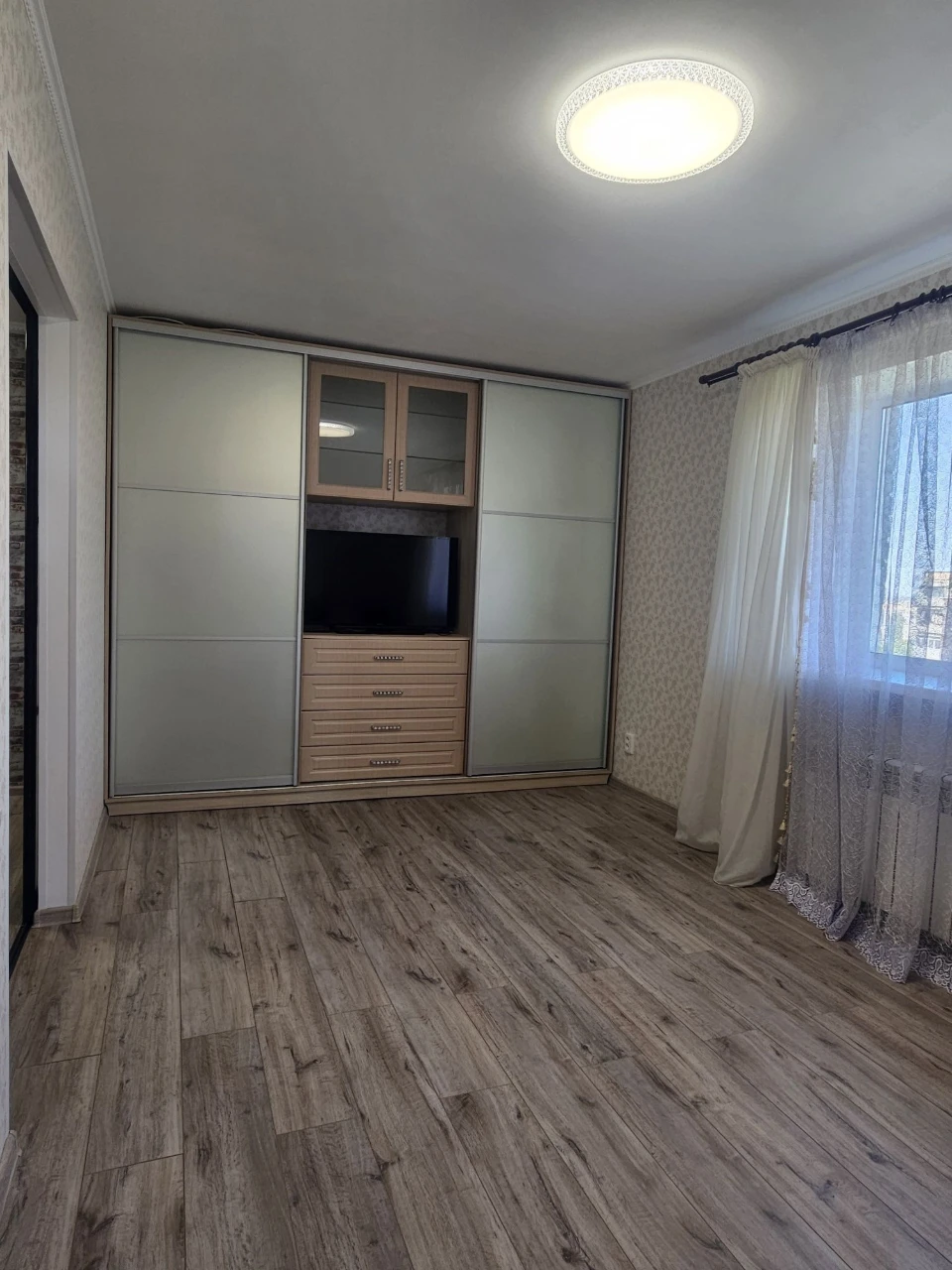 1-bedroom apartment for sale in the 13th Line district