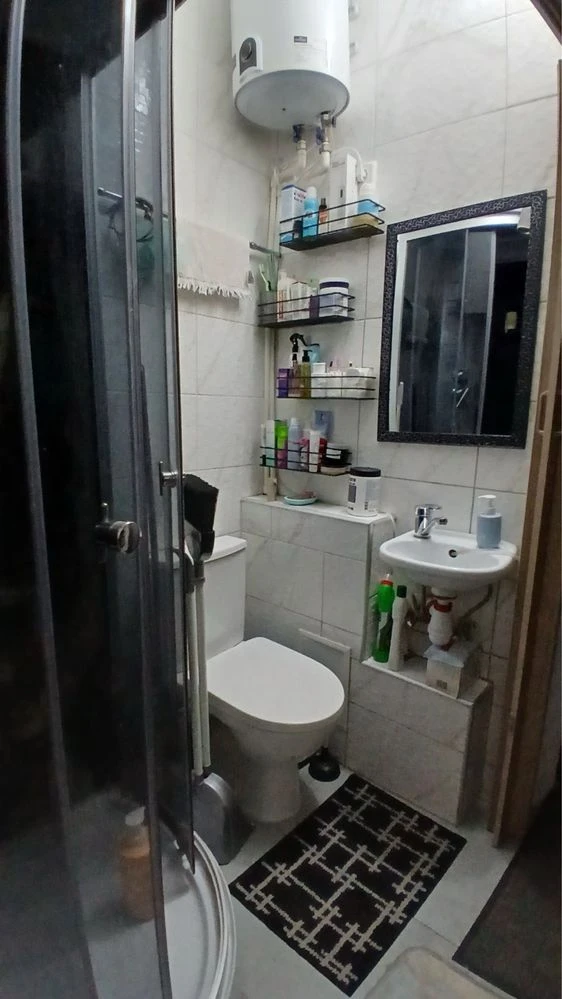Продам 1 ком квартиру на Лазарева