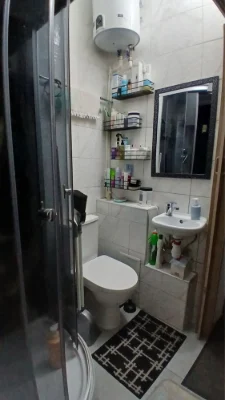 Продам 1 ком квартиру на Лазарева