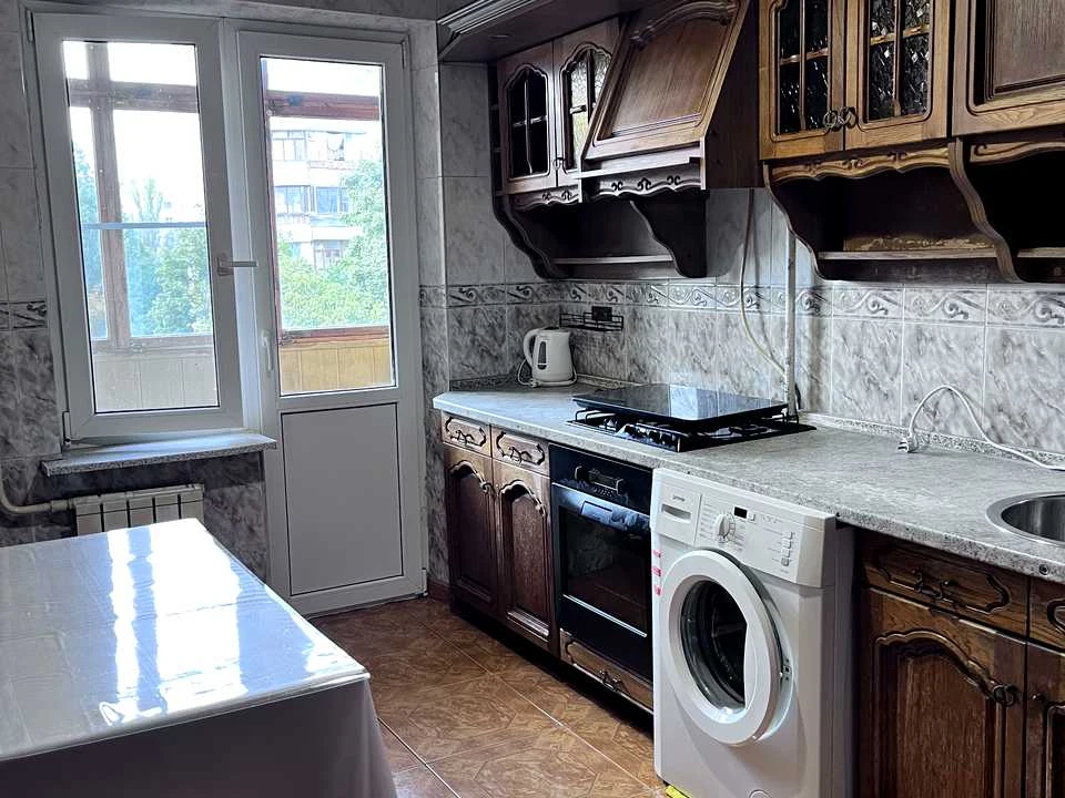 Apartment. Odesa, Prince Volodymyr Veliky Prospect