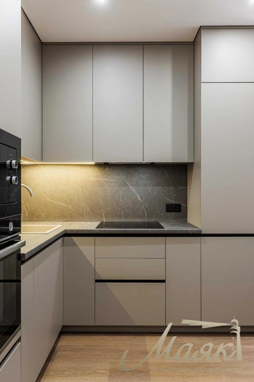 Sale of a 1-bedroom apartment with a new renovation in ЖК "Varsa"