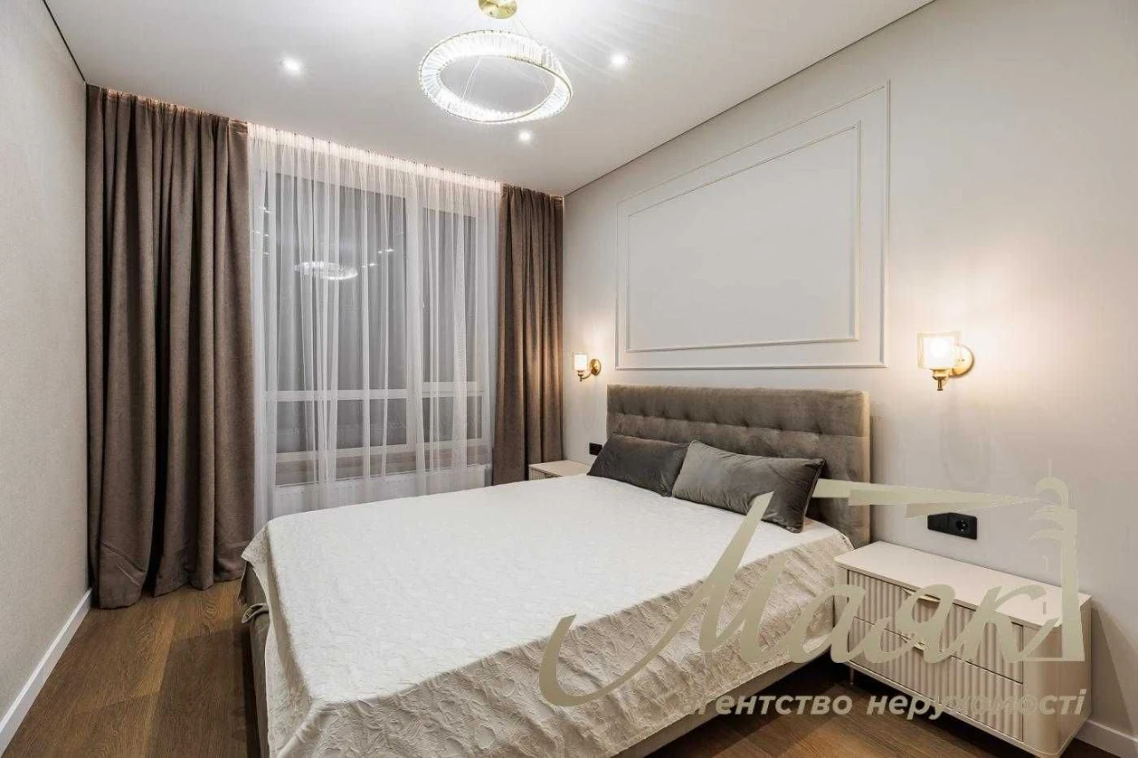 Sale of a 1-bedroom apartment with a new renovation in ЖК "Varsa"