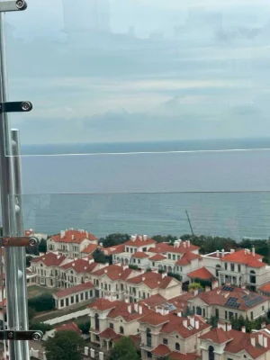 ЖК Атмосфера. 7секция, однокомнатная квартира. 16 этаж, окна
