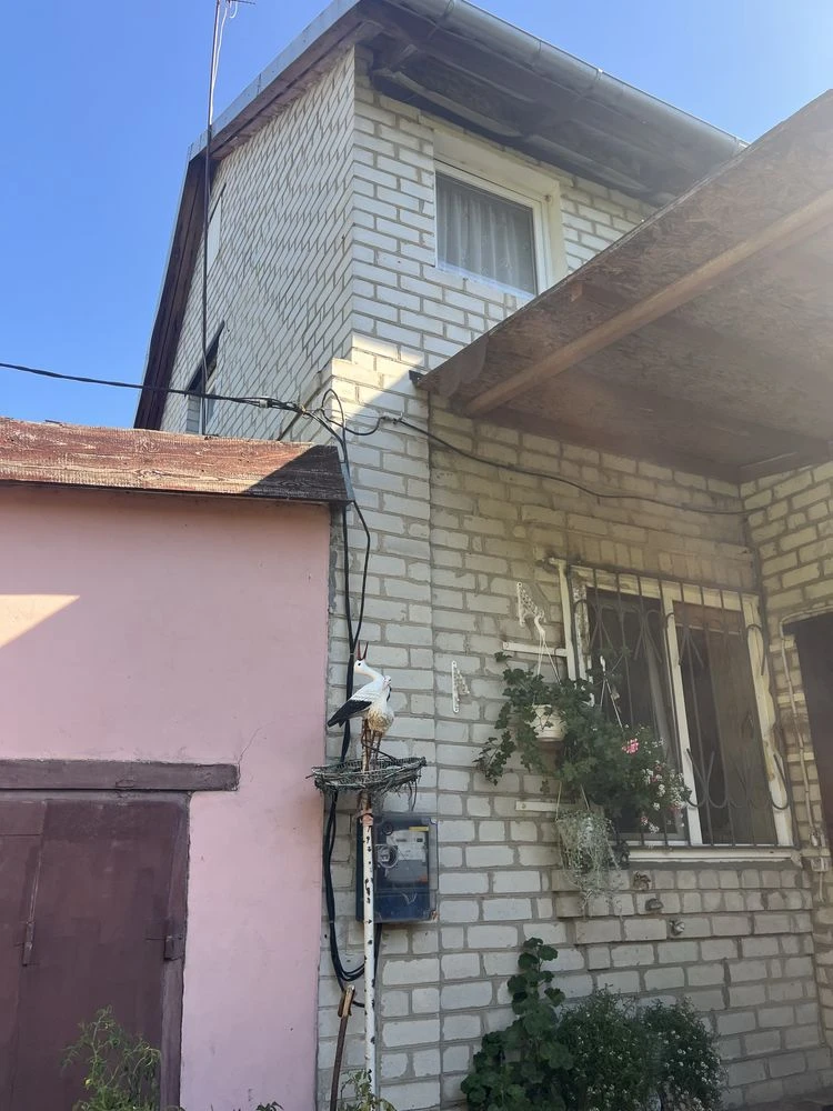 Sale of a house on Admiral Makarov Street
