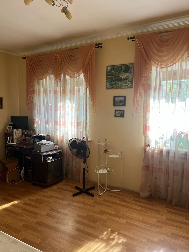 Sale of a house on Admiral Makarov Street