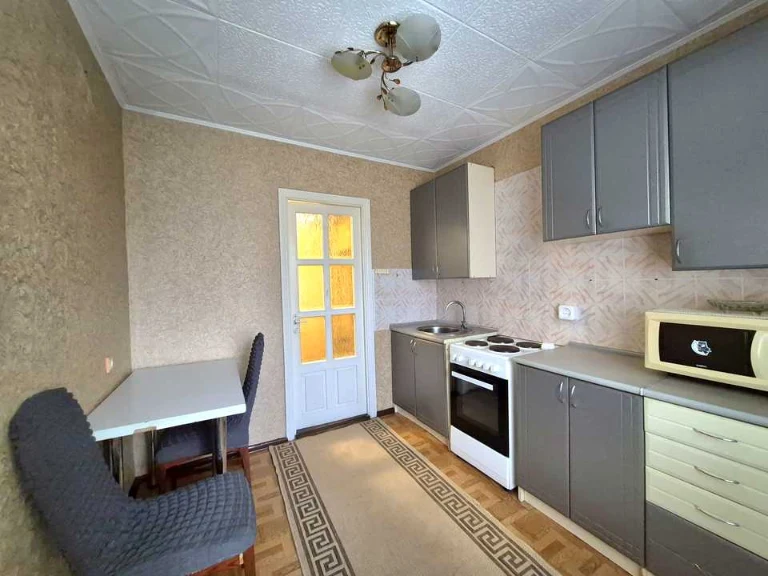 Apartment. Roman Sakhnovych Street, Rivne