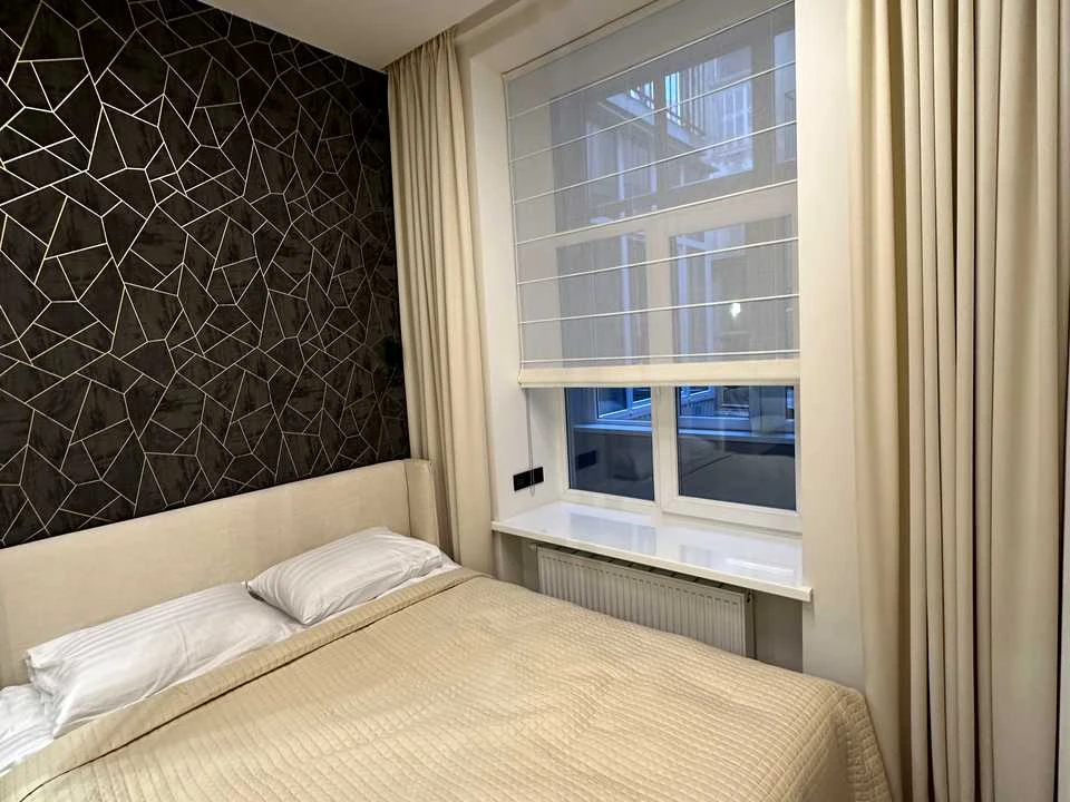 Apartment. Lviv, Halychykia Square