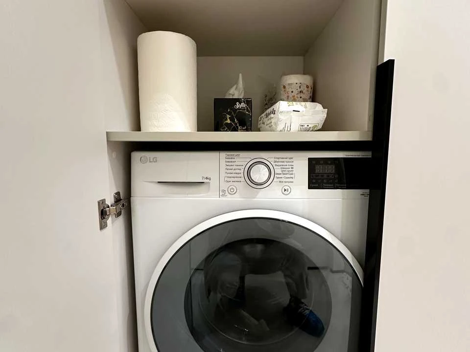 Apartment. Lviv, Halychykia Square
