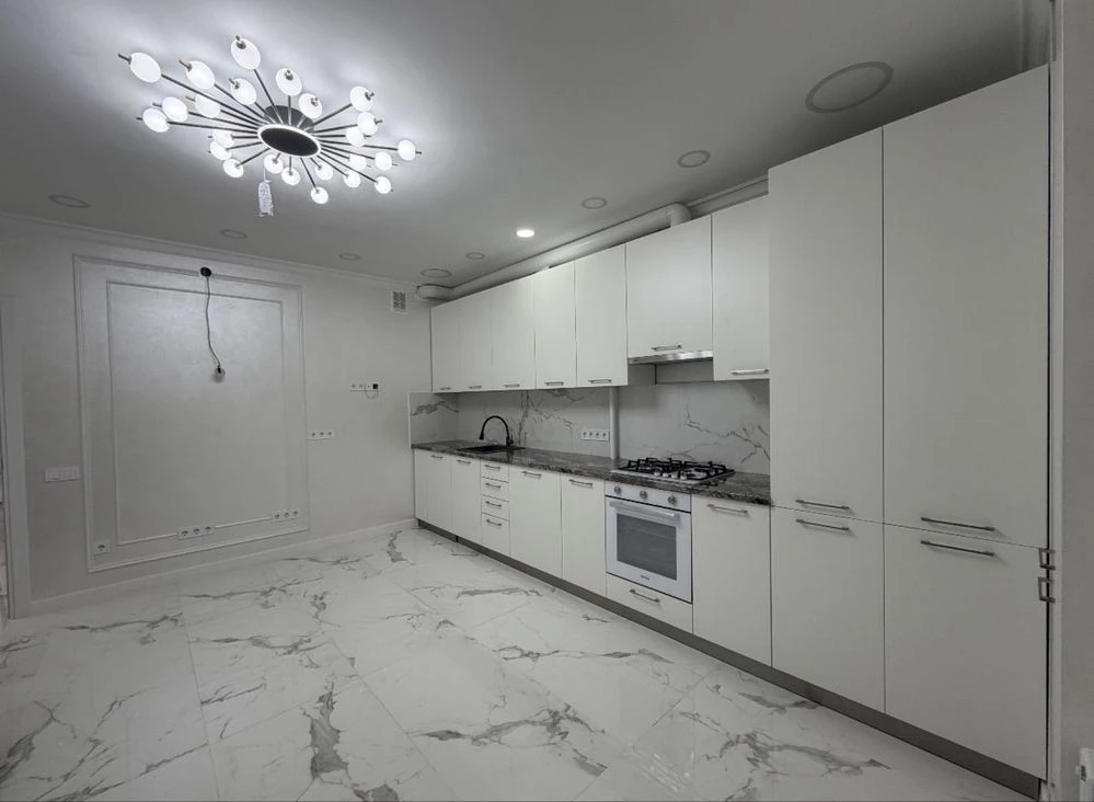 For Sale: Luxury Apartment in Vodograi