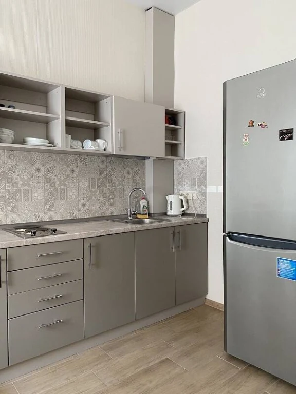 One-bedroom apartment near the Golden Gates
