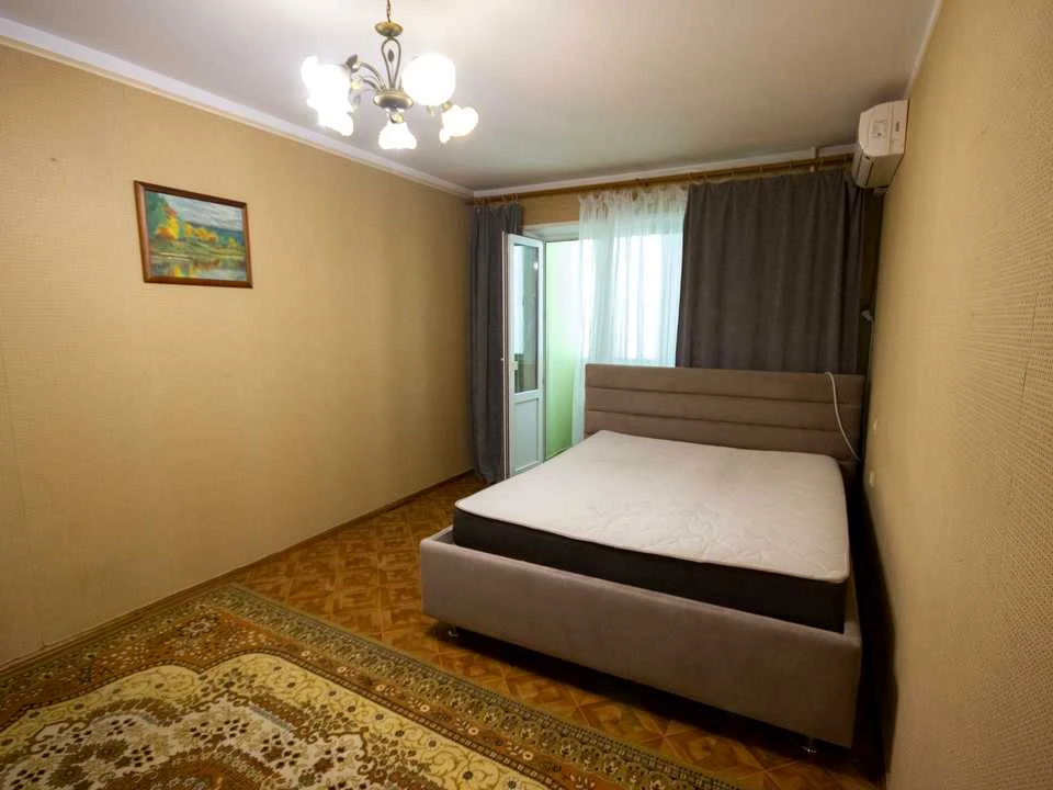 Apartment. Akademika Koroleva Street, Odessa