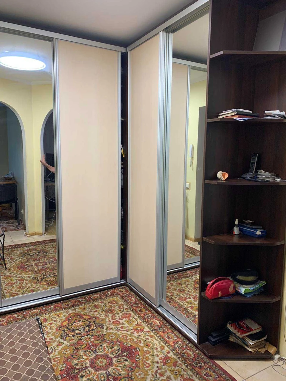 For Sale: 2-room apartment in the center, 6th floor, 50 sq m, near the Palace of Creativity