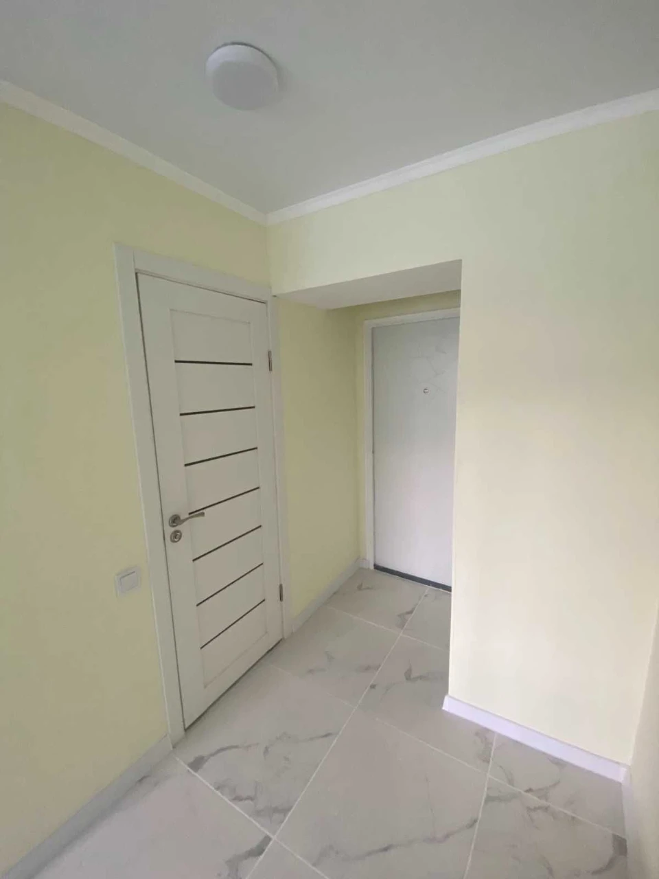 For Sale: 2-bedroom apartment in Zarychan. 73,000 UAH! Urgent!