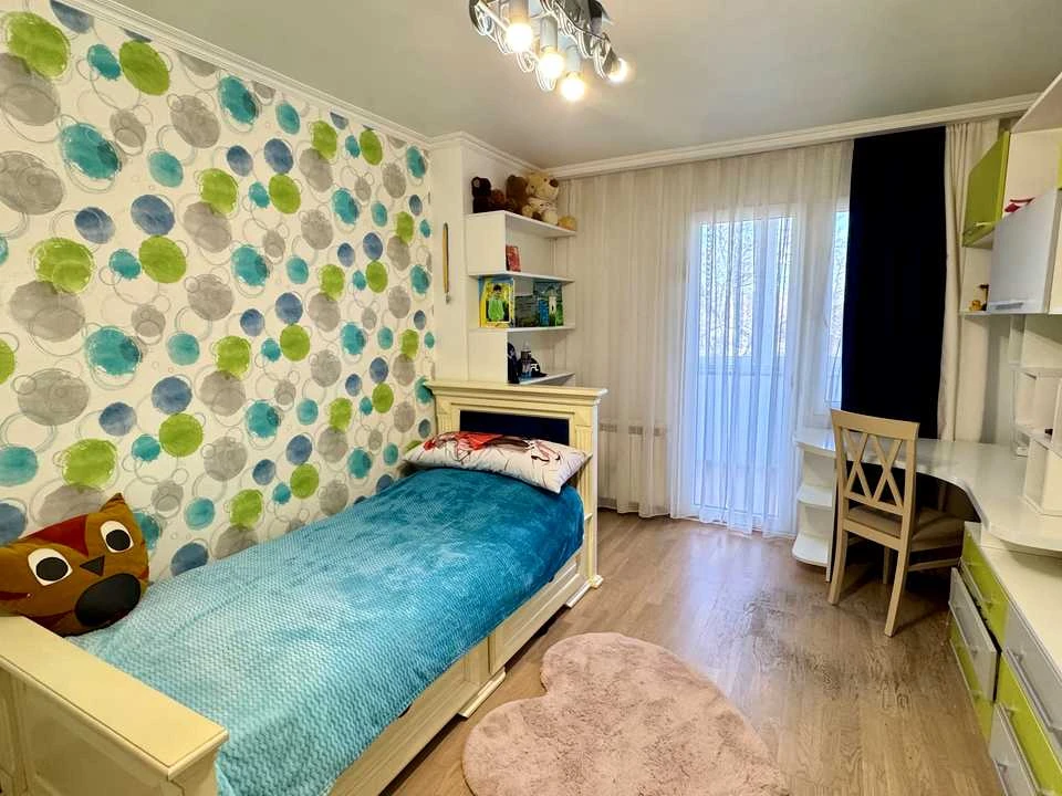 Квартира. Чернівці, Сергія Скальда вул.