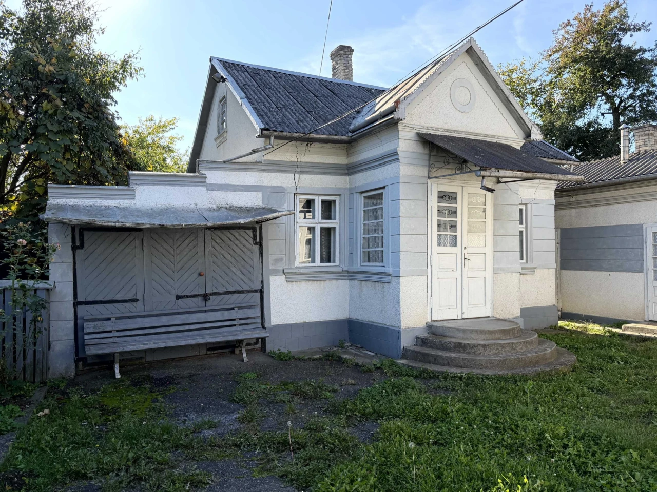 Дом 70 м² + гостевой дом 36 м², летняя кухня, гараж