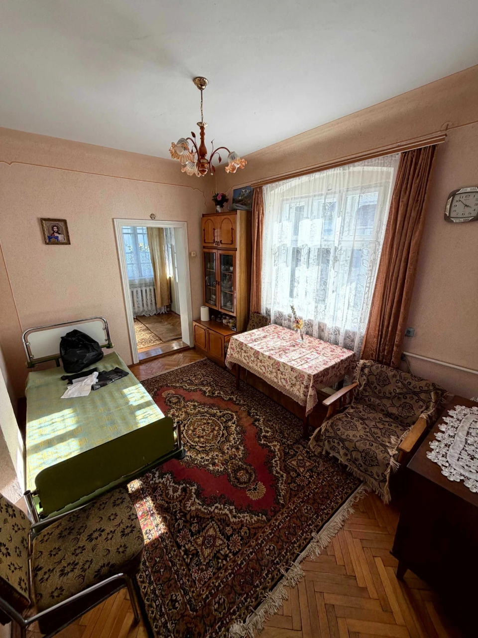 Дом 70 м² + гостевой дом 36 м², летняя кухня, гараж
