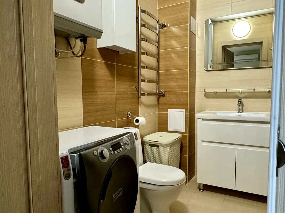 Квартира. Киев, улица Ревуцкого